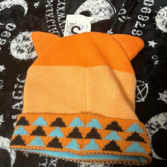 Britt’s knits: NWT fox beanie - Picture 2 of 3